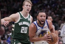 21分大逆转！残阵勇士功亏一篑：被前八甩开，库里场下满脸无奈