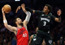 快船大胜森林狼：小卡45+5+5+6三分迎里程碑 华子36分