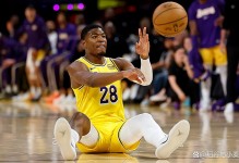 存在感越来越低了！湖人锋线大将在场上的效果也是越来越差了？