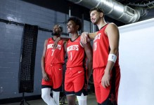 25分+22分+20分！勇士“新三巨头”造惊喜，7%薪资领先21分知足了