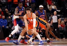 被国王内线各种打爆！快船对于内线老将的使用方式存在巨大的问题