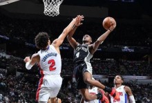 文班38+16+5帽历史第二马刺大胜活塞 福克斯29分坎宁安26+8