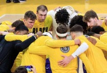 一场126-129给湖人送上大礼！前4有戏，但紫金军致命问题影响争冠