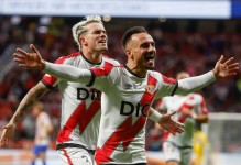 卡萨诺踢什么位置，卡萨诺效力过哪些球队？