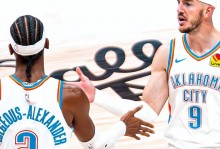 雷霆横扫勇士成联盟50胜首队 亚历山大27分连125场20+追张伯伦