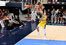 单场送出6次抢断，湖人侧翼新秀有潜力成长为一名顶级防守大闸？