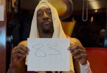 惺惺相惜，字母哥回击批评热火队阿德巴约砍下83分的黑粉