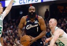 莫布利：哈登非常自信不会被打乱节奏 和他一起打球我能学得更细