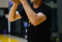 NBA唯一巴西球员，增重20KG顶内线