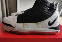 詹姆斯三个支线鞋各叫什么，詹姆斯所有支线球鞋？