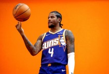 杰伦·格林：雄鹿队在末节对布克进行包夹时，太阳队本应取胜的