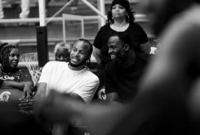 好兄弟，勇士队格林在摩西·穆迪重伤后向他表达了深切的慰问