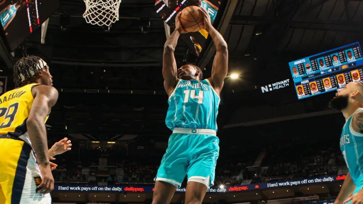 可惜被快船耽误了两年，否则黄蜂内线新星的作用可能会更加突出？