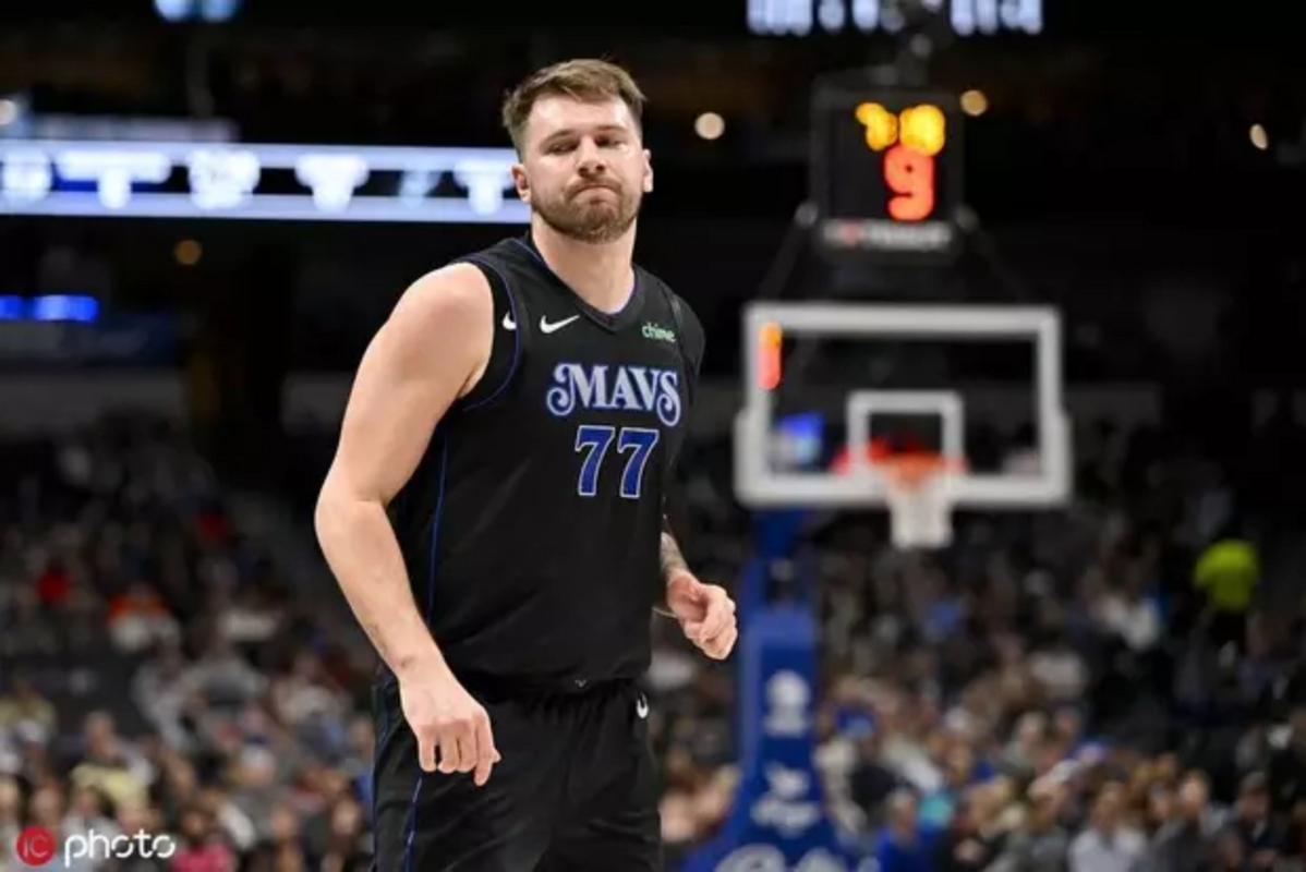 东契奇谈又吃技犯：同样的话别人说没事我说就吹，感觉挺无语