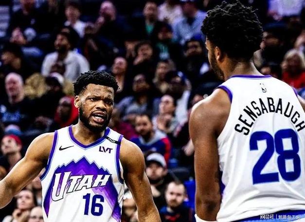 字母哥27+9+8复出首胜！雄鹿灭爵士结束4连败 乔治22分