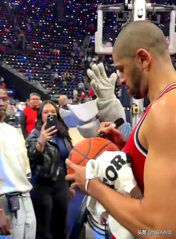 小卡化身尼克斯克星，快船没他真不行，赛后正式表态