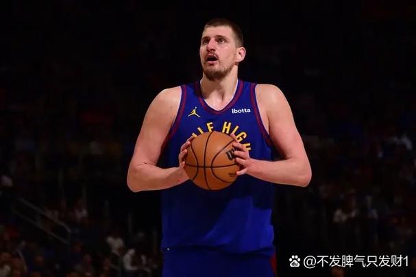 西部排名又变了：掘金2连败，快船2连胜，2队排名互换