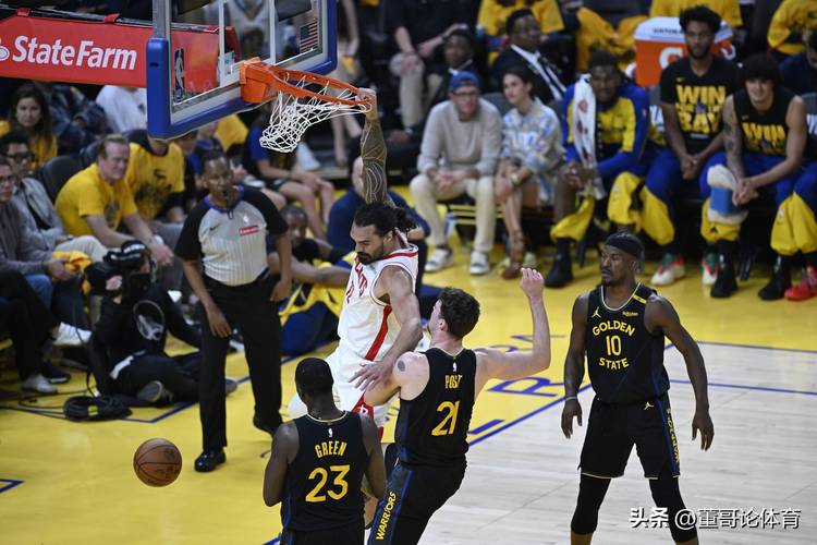 科尔两决定葬送大好局面，与追梦赛后相拥，勇士真走远了