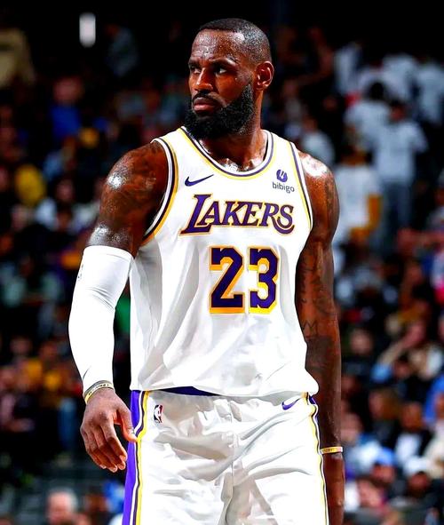 进入先发后效果不错，但勒布朗复出后湖人锋线大将还能保持状态吗