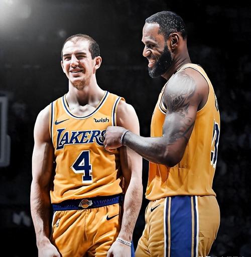 5年2.4亿！湖人计划续约！曝将组建超级三巨头