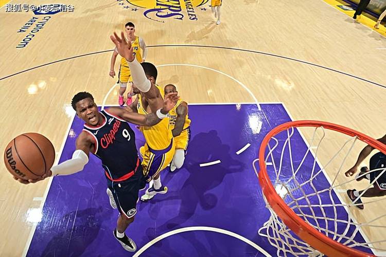 保持了超高的冲击力，快船后场新援在第二阵容中的作用相当明显？