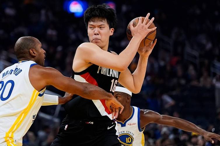 遭遇伤病潮！勇士10天合同签2米11中锋 G联赛场均23+13