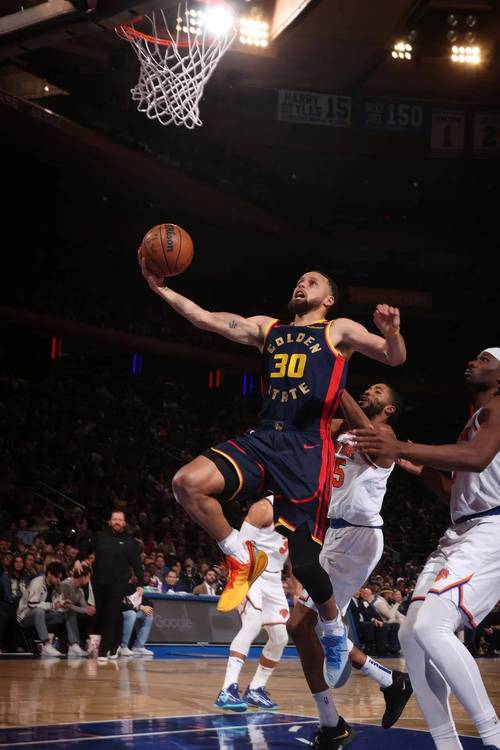 NBA战报：尼克斯110-107险胜勇士取NBA3连胜，布伦森30+1+9