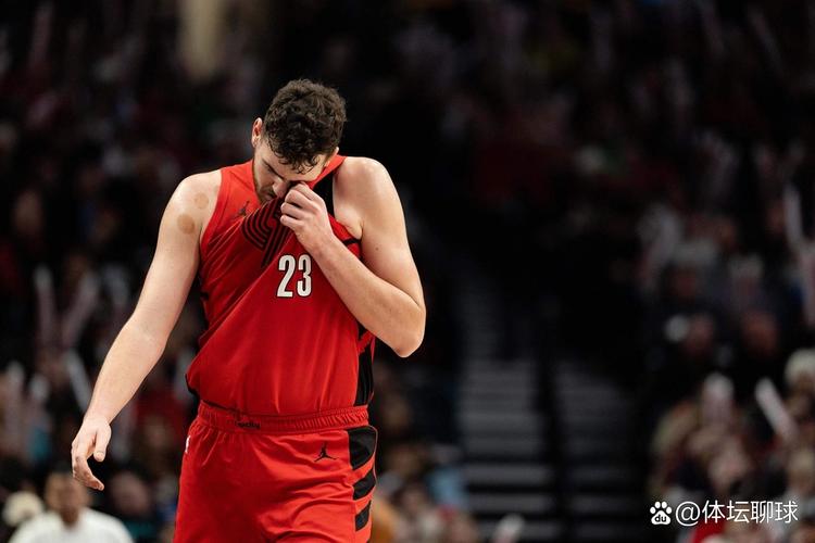 五连败！勇士惜败尼克斯，三人20+难阻失利，开拓者躺赢