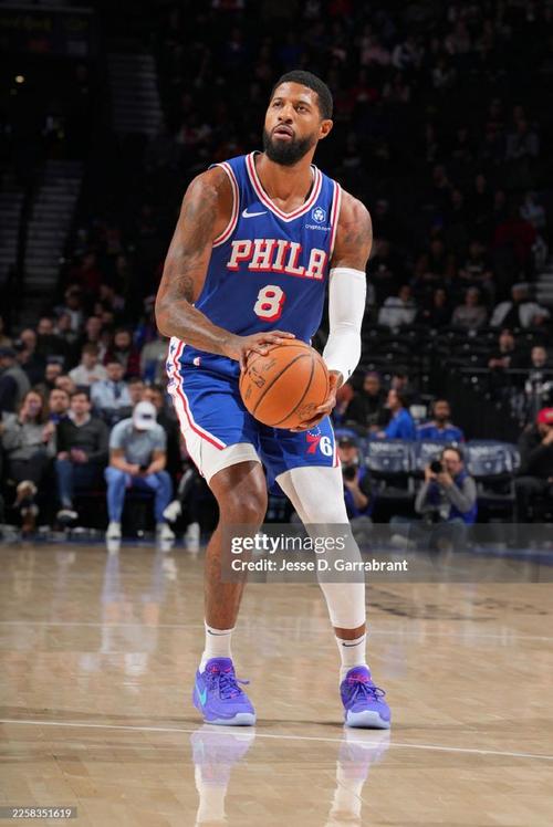 威少苦等！国王116-111险胜爵士，德罗赞41+4+11+3，海耶斯16+5+8