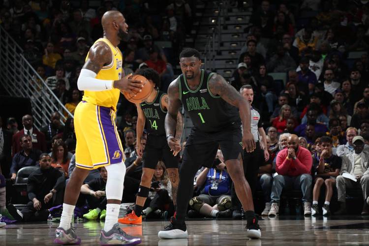 12000篮板现役第一！詹姆斯30分前三节9中9完胜杜兰特 献关键暴扣