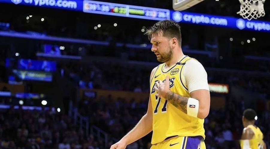 24小时连砍100分！失恋的东契奇杀疯了！