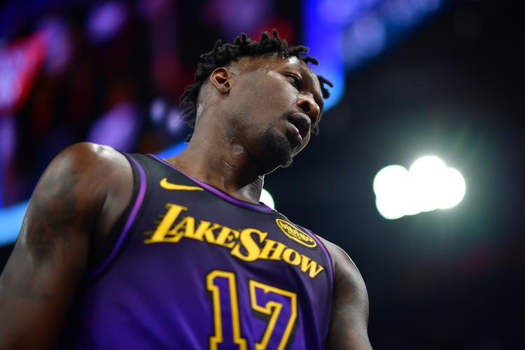 4年5270万！本赛季的芬尼史密斯，什么水平？