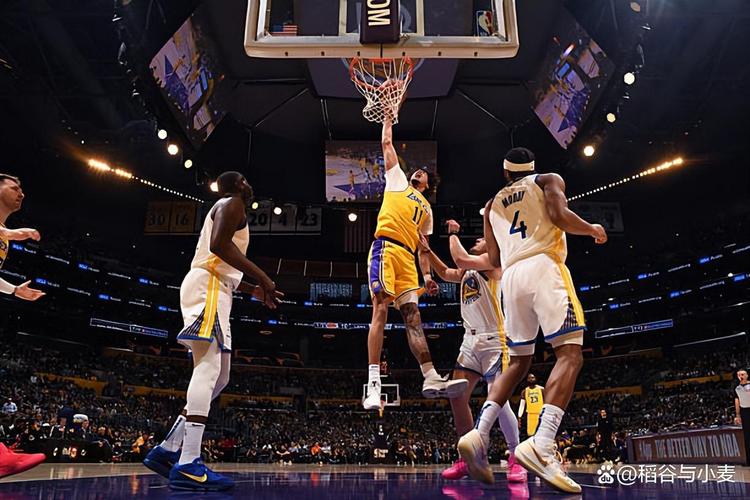 近段时间状态有所下滑，湖人替补中锋最近的表现有些令人担心？