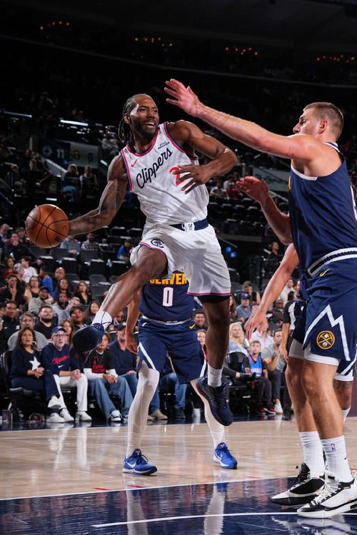 8战6胜+净胜近19分！伦纳德畅谈与加兰搭档：他让我打球变简单