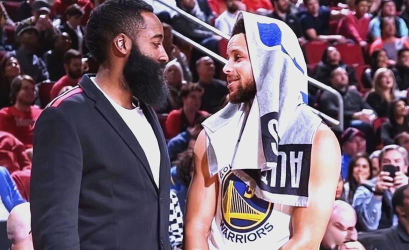 哈登库里生涯一数据惊人相似？哈登和库里的同框合照？