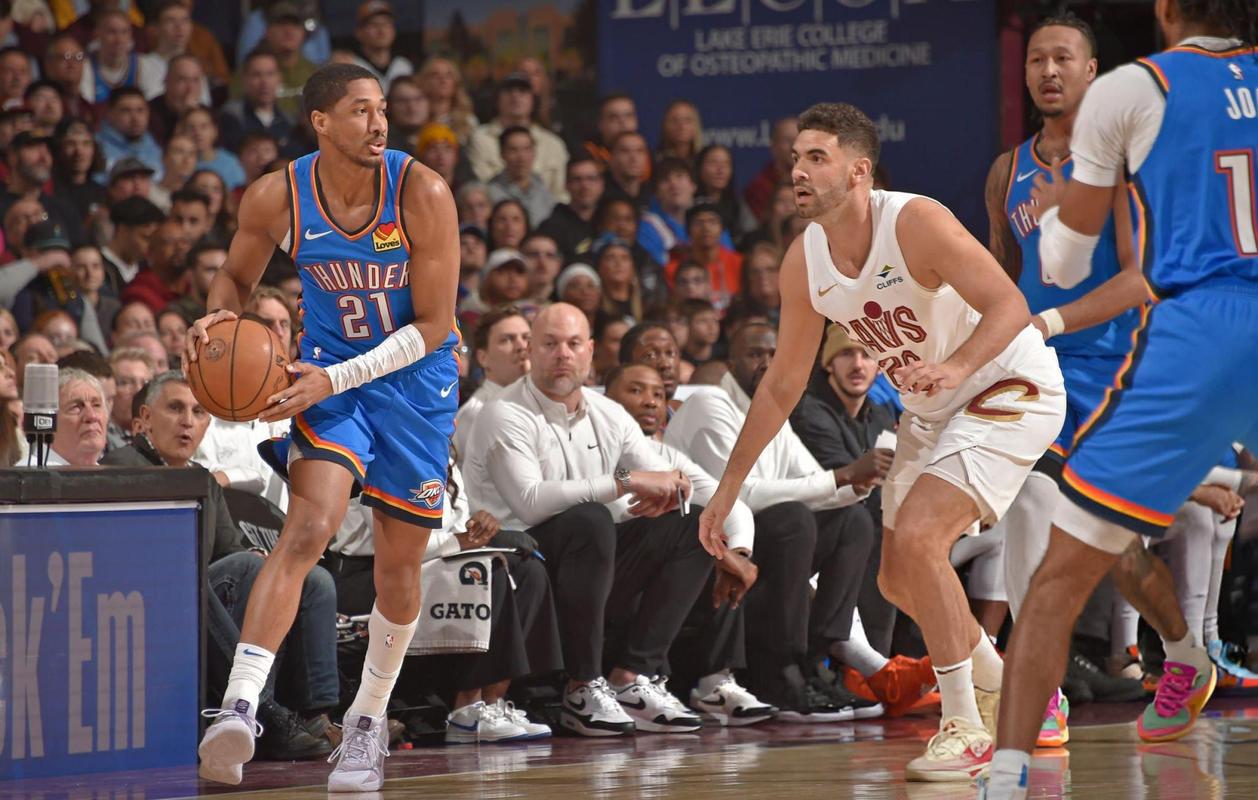 2017赛季骑士vs雷霆，18年骑士打雷霆？